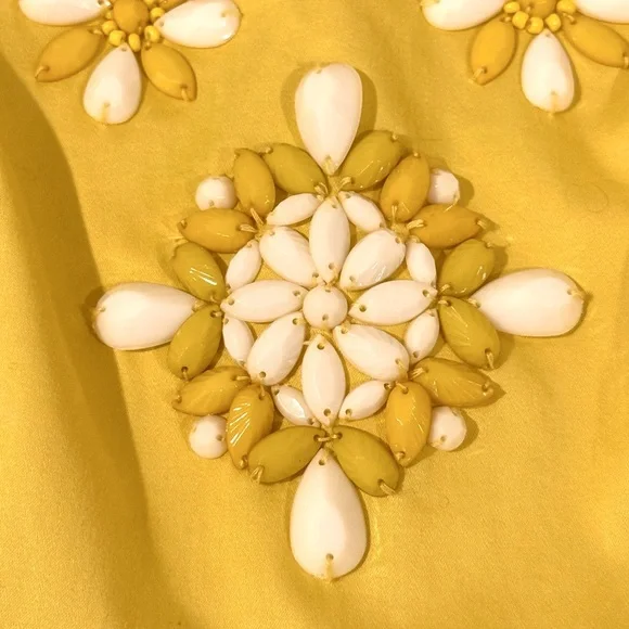 Boden NWT Size 2  Beautiful Yellow Sleeveless Dress with Floral Beaded Neckline - Picture 11 of 12